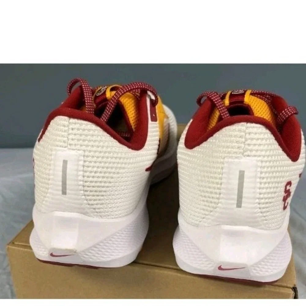 Nike Zoom Pegasus 40 USC Official‎ USC Trojans Issued Running Shoes 9.5 NWOB